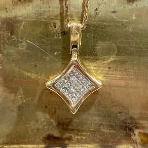 Princess Cut .32CTTW🌟Star🌟Diamond Pendant in 14K